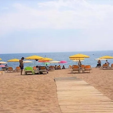 Ferienwohnung Fuer 6 Personen Ca 100 M In Calella, Katalonien Provinz Barcelona Apartment *
