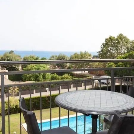 Ferienwohnung Fuer 6 Personen Ca 100 M In Calella, Katalonien Provinz Barcelona * カレーリャ
